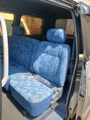 Toyota Noah 2001 Silver