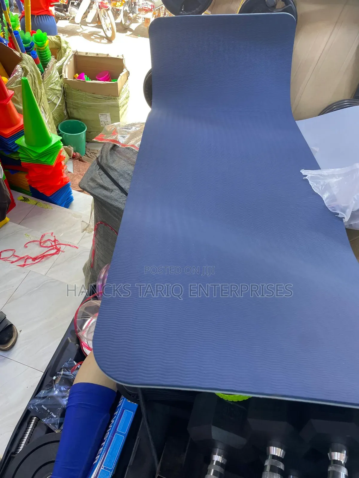 Premium Non-Slip Fitness Yoga Mat – Comfortable Exercise Pad