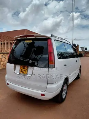 Toyota LiteAce Noah 1997