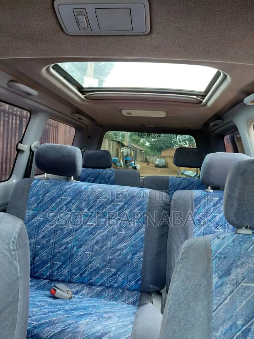Toyota LiteAce Noah 1997