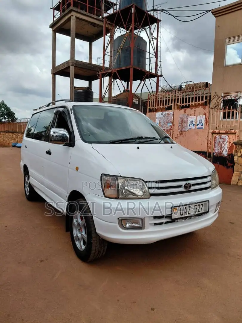Toyota LiteAce Noah 1997