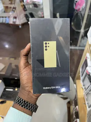 New Samsung Galaxy S24 Ultra 256 GB Yellow