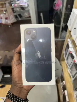 New Apple iPhone 13 128 GB Black