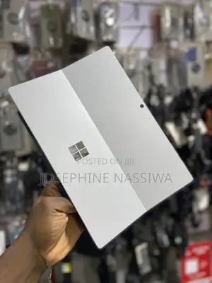 New Laptop Microsoft Surface Laptop 5 8GB Intel Core i5 SSD 256GB