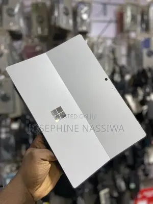 New Laptop Microsoft Surface Laptop 5 8GB Intel Core i5 SSD 256GB