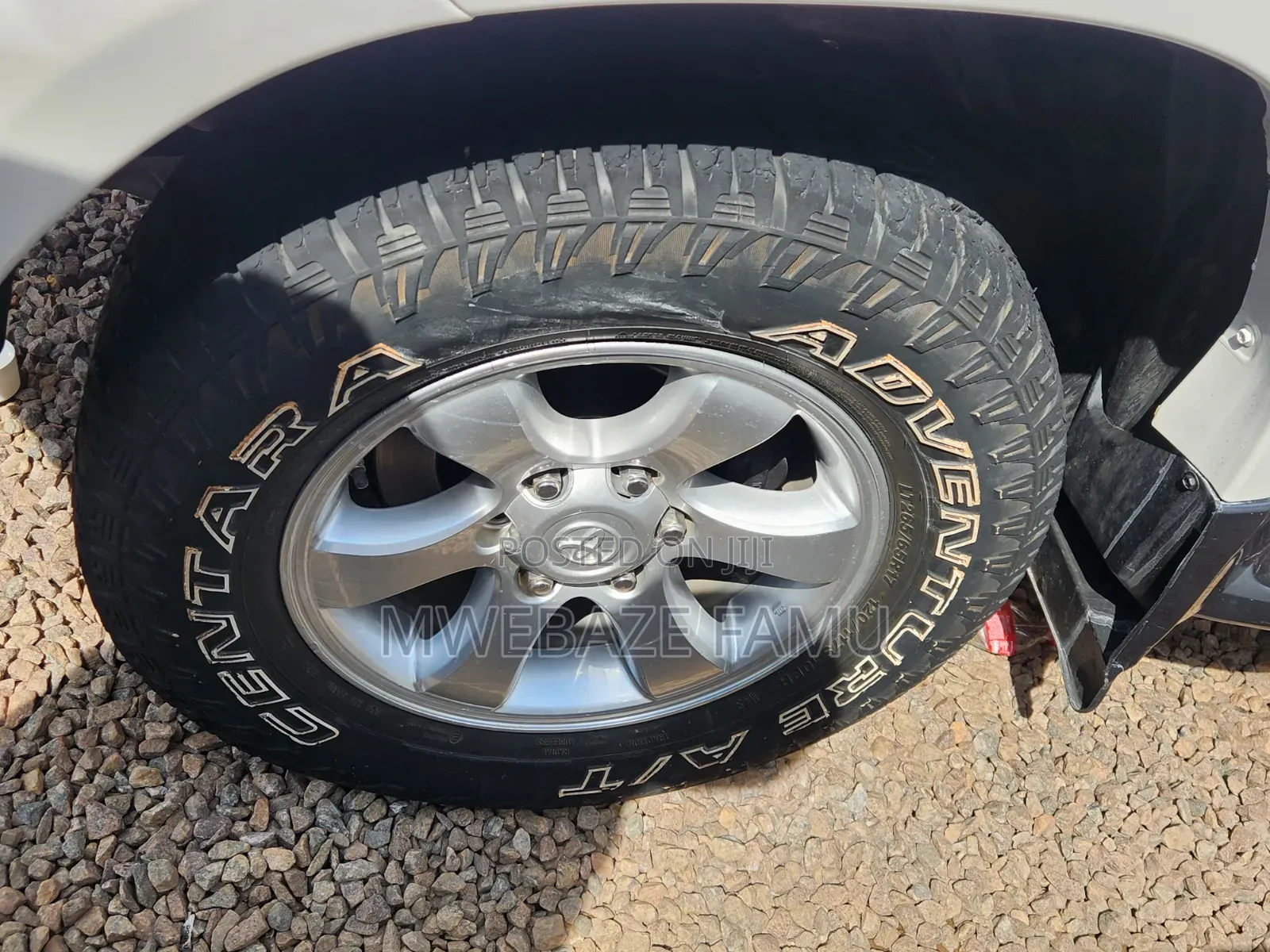 Toyota Land Cruiser Prado 2009 White