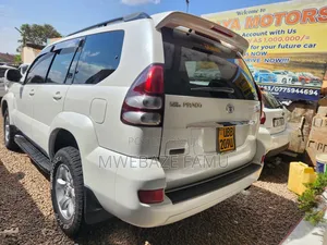 Toyota Land Cruiser Prado 2009 White