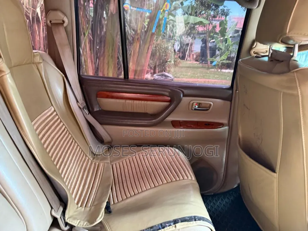 Toyota Land Cruiser 2007 Purple