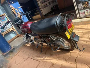 Bajaj Boxer 100 2009 Red