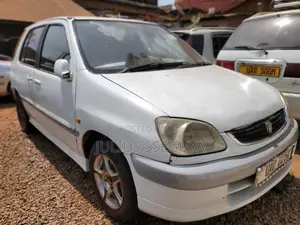 Toyota Raum 1.5 AWD 1999 White
