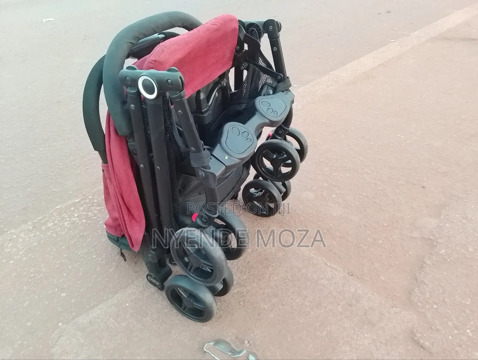 Babyhug Portable Stroller or Pram.