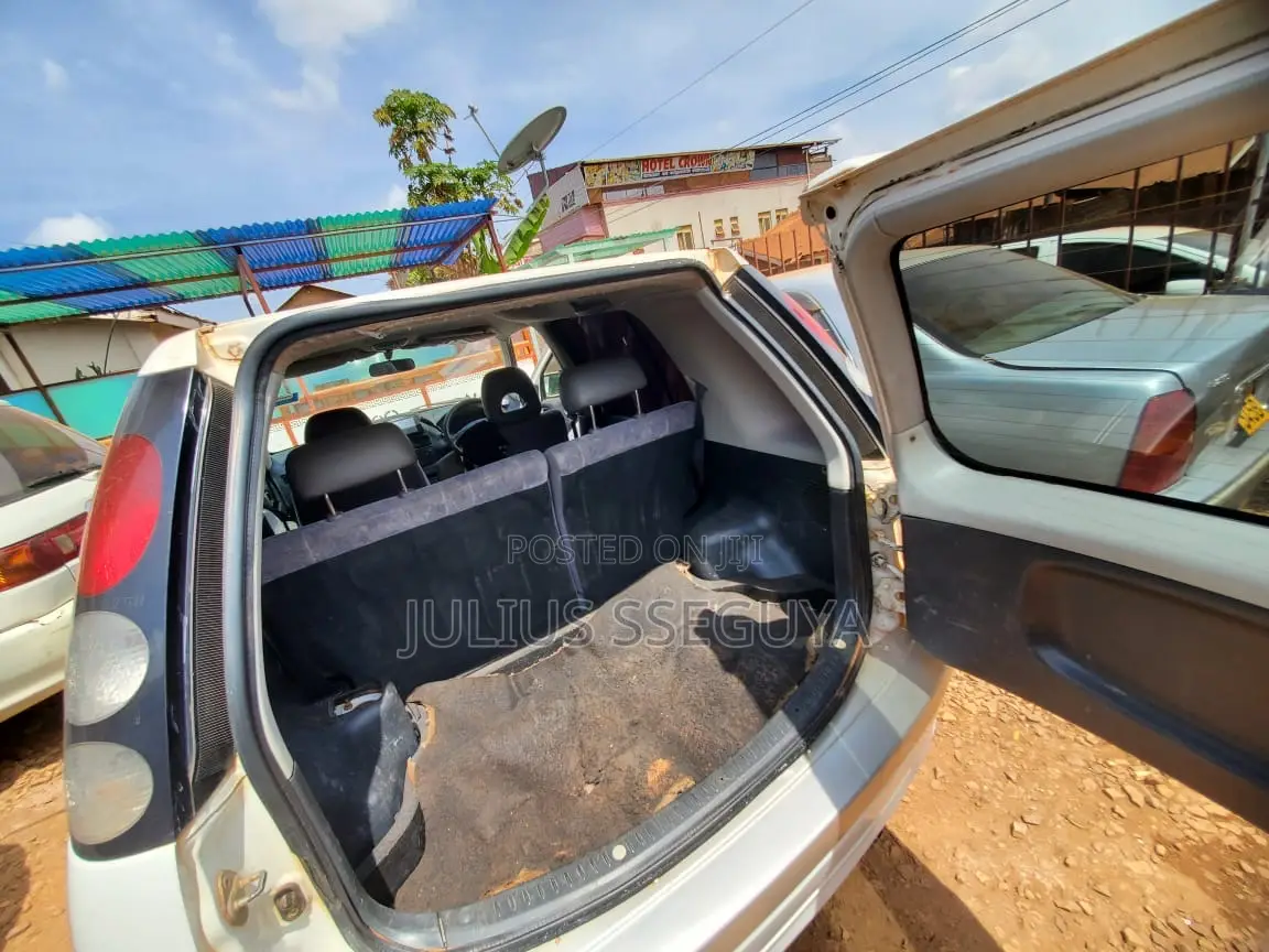 Toyota Raum 1.5 AWD 1999 White