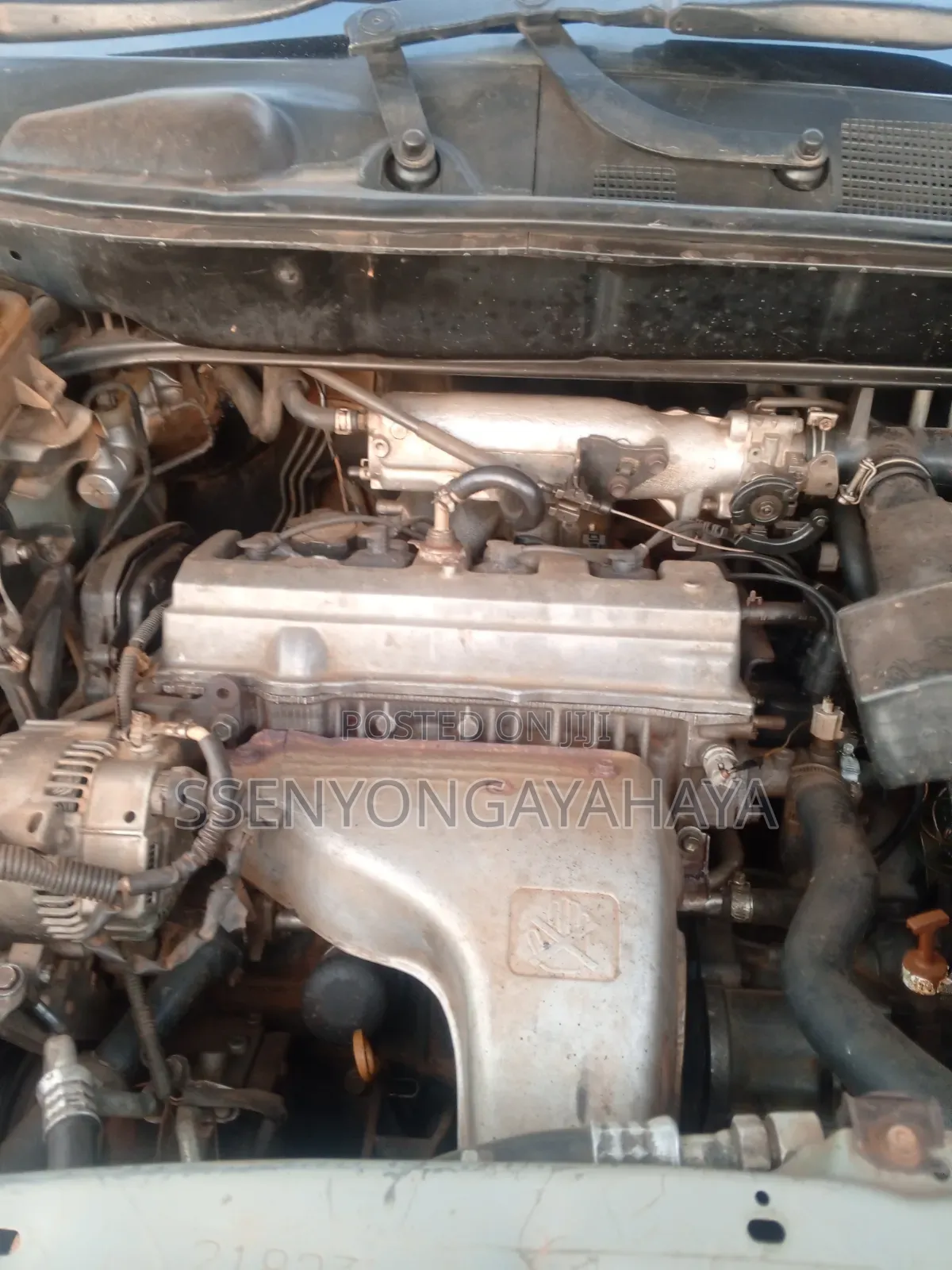 Toyota Harrier 2000 Gold
