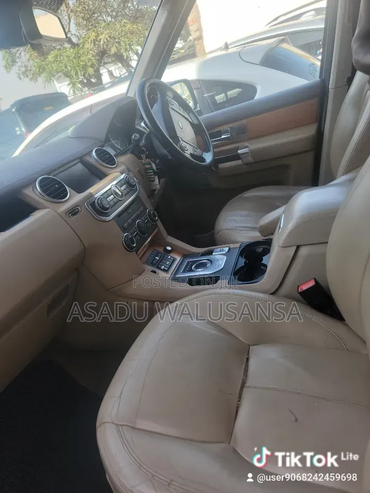 Land Rover Discovery 2015 Gray