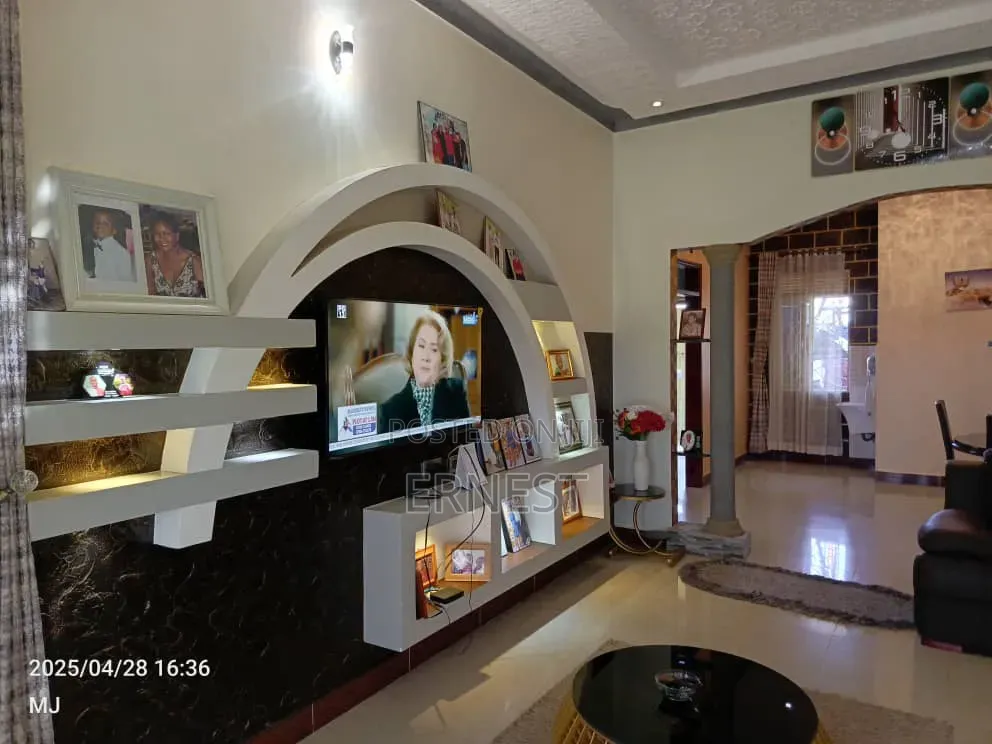 3bdrm House in Wakiso / Wakiso for sale