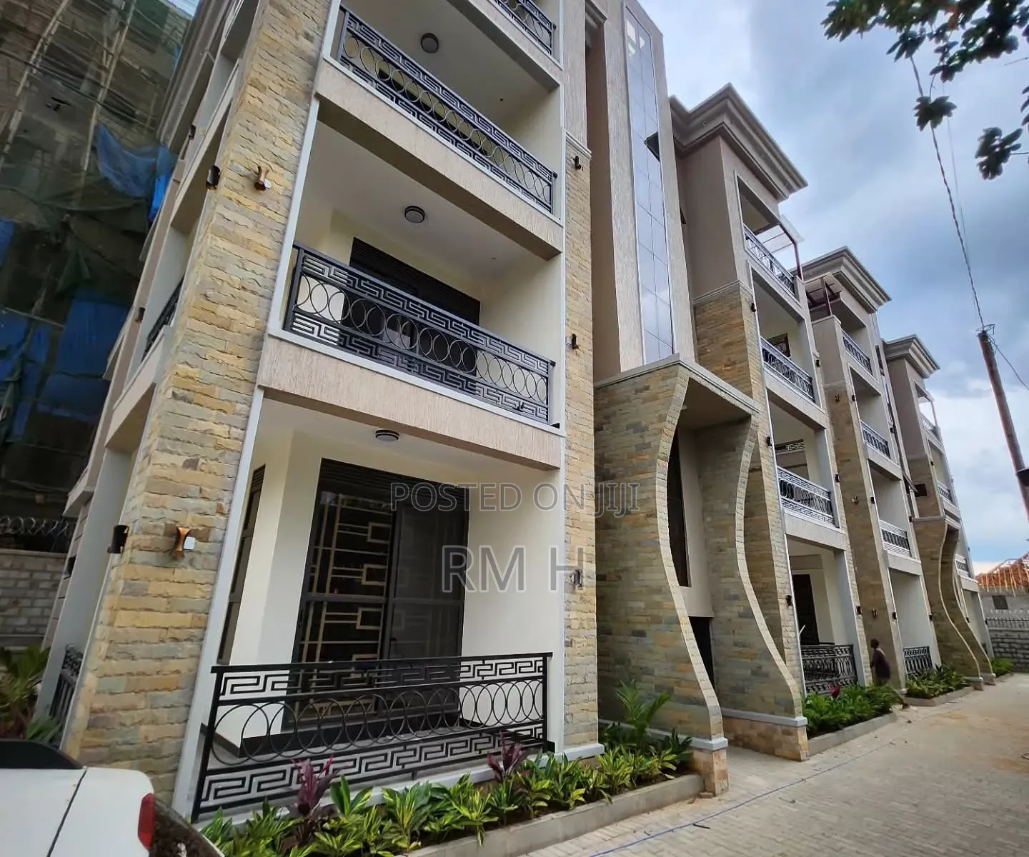 1bdrm Apartment in Muyenga, Central Division for rent
