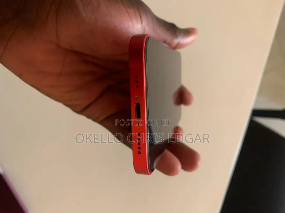 Apple iPhone 12 64 GB Red