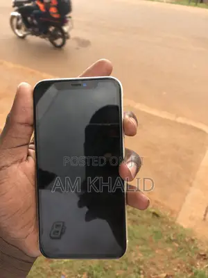 Apple iPhone 11 128 GB White