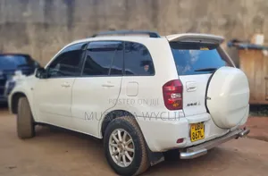 Toyota RAV4 2.0 4x4 2005 White