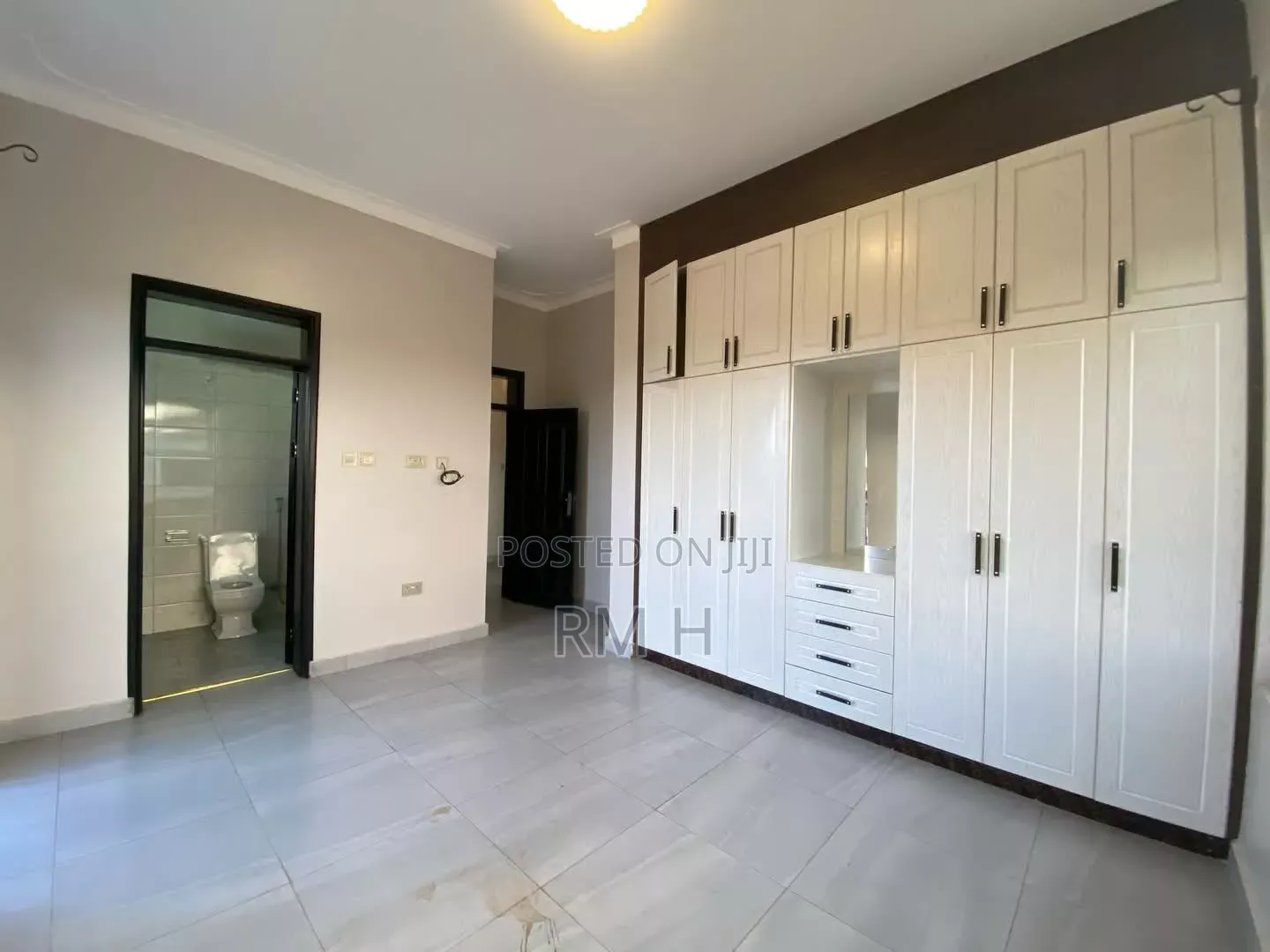 2bdrm Apartment in Bugolobi, Central Division for rent