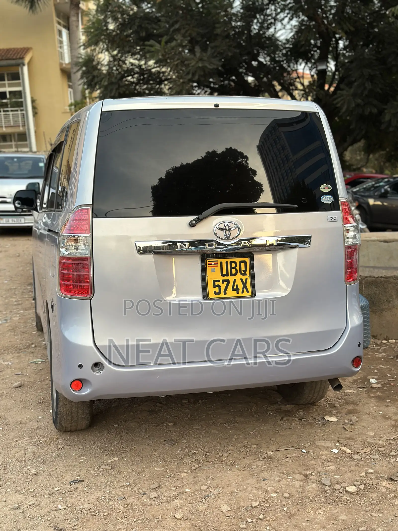 Toyota Noah 2010 Gray