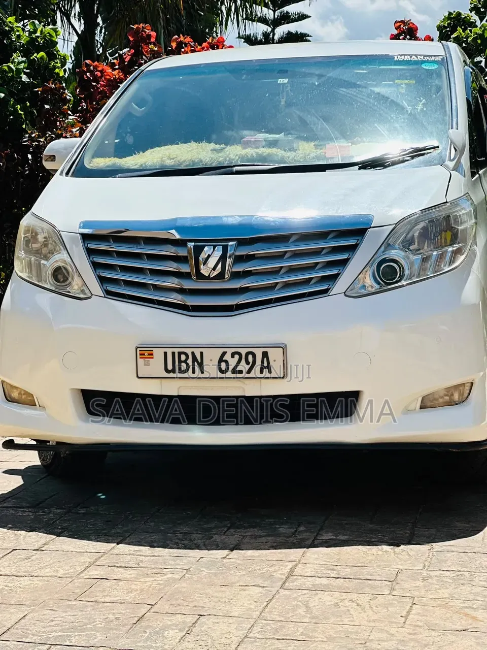 Toyota Alphard 2.4 Petrol FWD 2009 White
