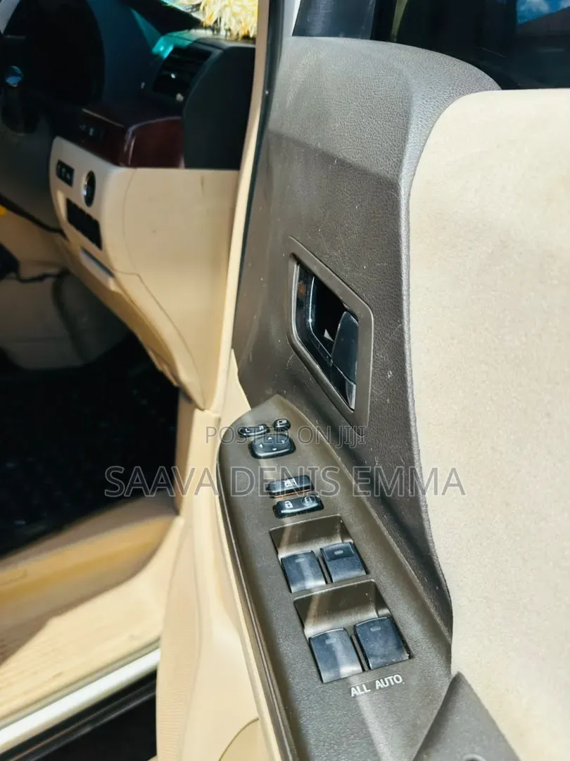 Toyota Alphard 2.4 Petrol FWD 2009 White