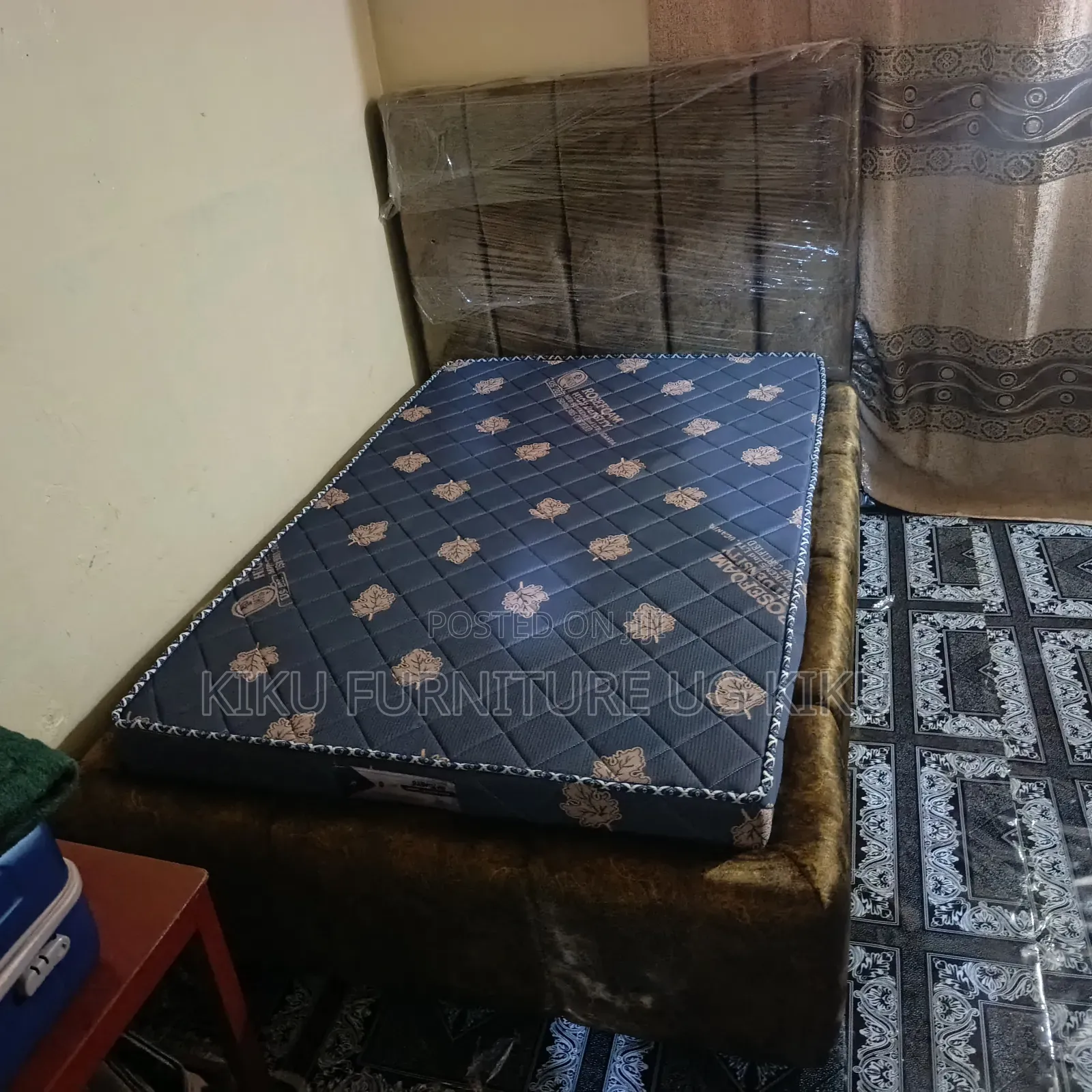 Golden 4 by 6 Bed Available
