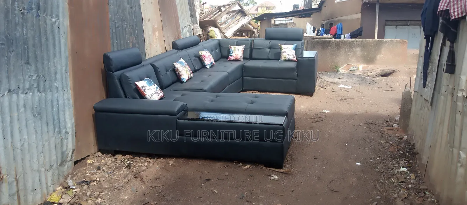 Achieve Black U Sofa Set
