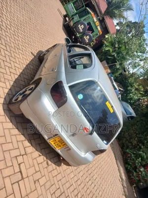 Toyota Vitz 2000 Silver