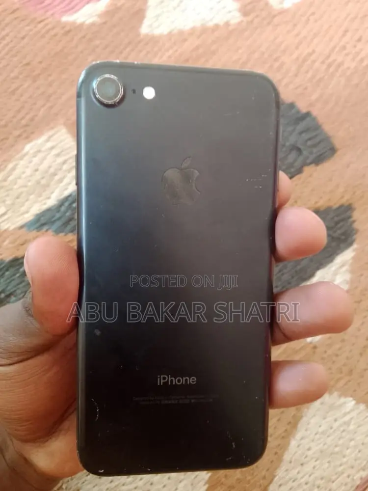 Apple iPhone 7 32 GB Black