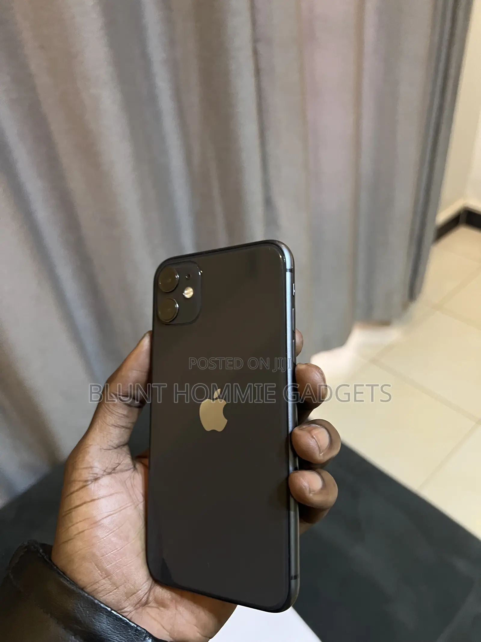 Apple iPhone 11 64 GB Black
