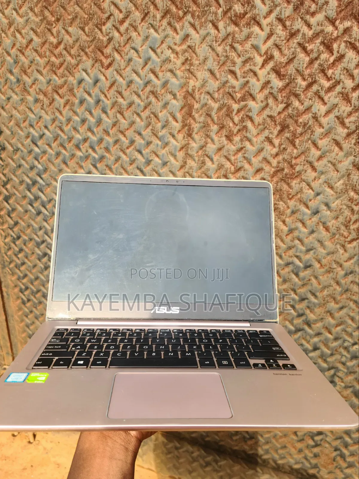 Laptop Asus ZenBook UX430UQ 12GB Intel Core i5 HDD+SSD 256GB