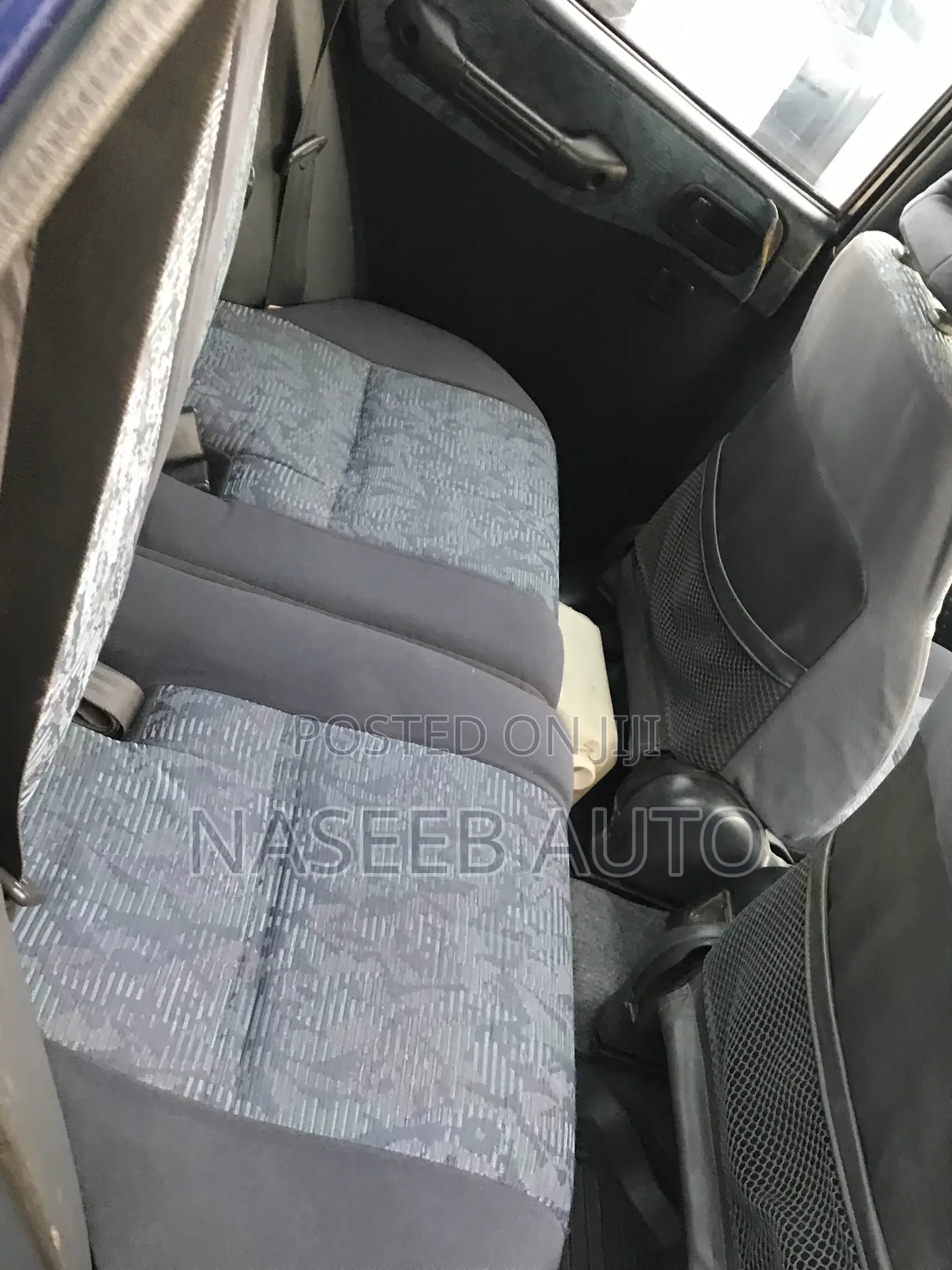 Toyota RAV4 Automatic 2000 Blue