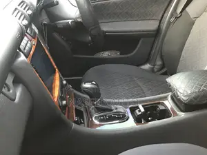 Mercedes-Benz C200 2010 Silver