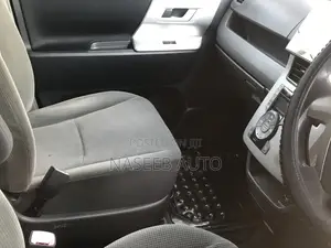Toyota Noah 2009 Gray