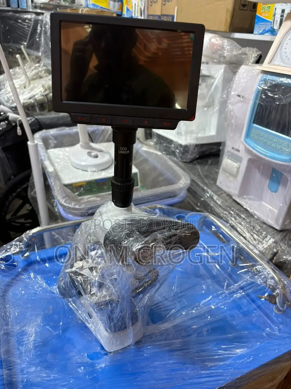 Trinocular Microscope XSG 264