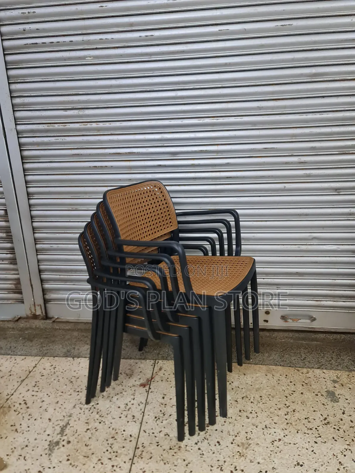 Matte Meshed Back Dining Plastic Chairs Plastic Chairs