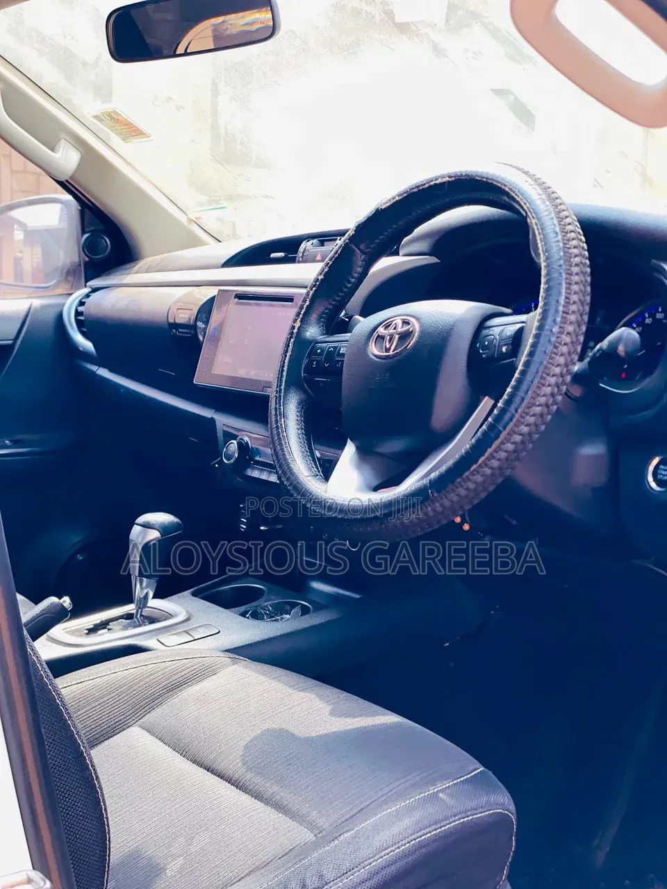 Toyota Hilux 2017 White
