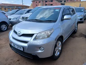 Toyota IST 2008 Silver