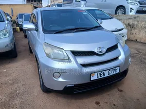 Toyota IST 2008 Silver