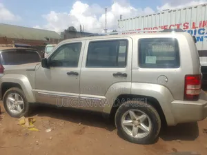 Jeep Cherokee 2012 Gray