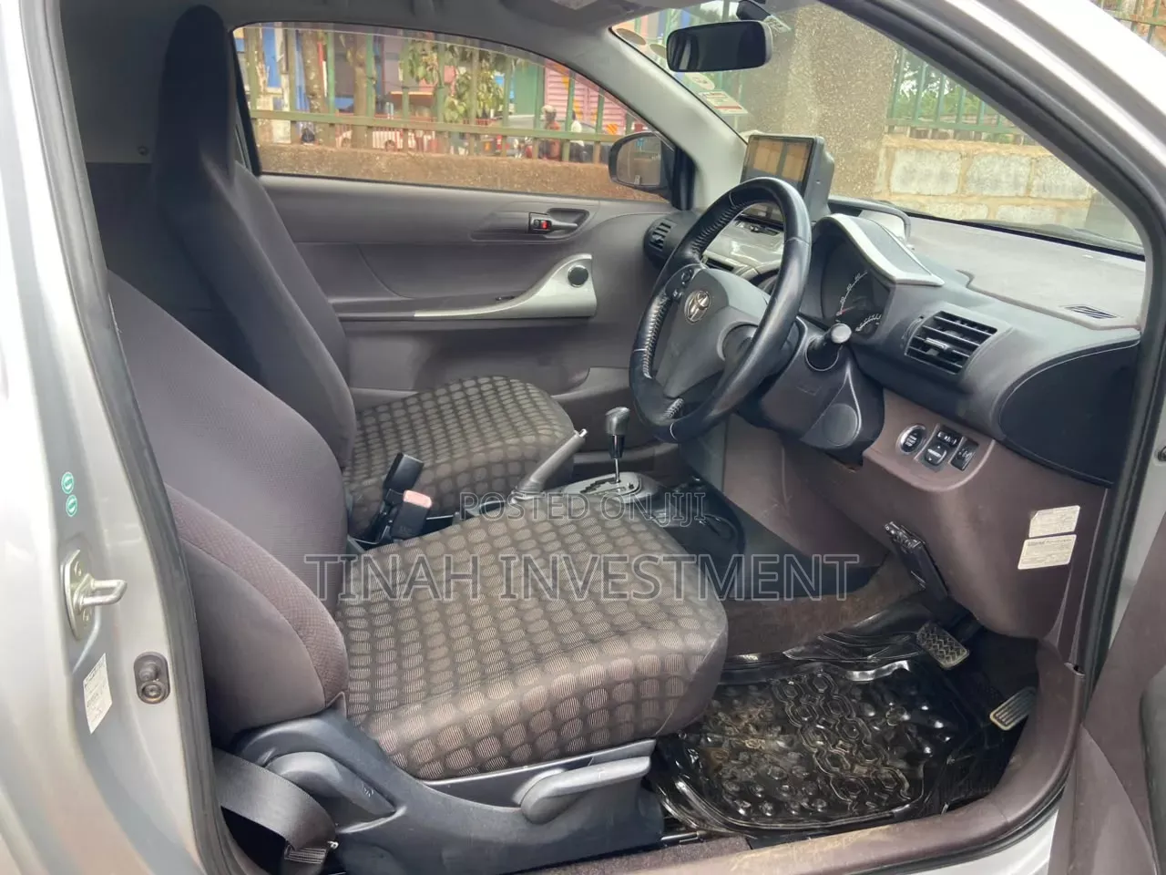Toyota iQ 2008 Silver