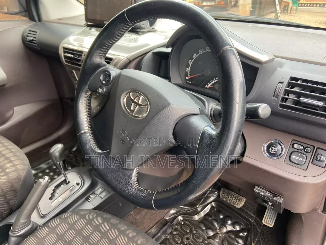 Toyota iQ 2008 Silver