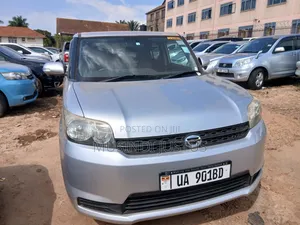Toyota Corolla Rumion 2010 Silver