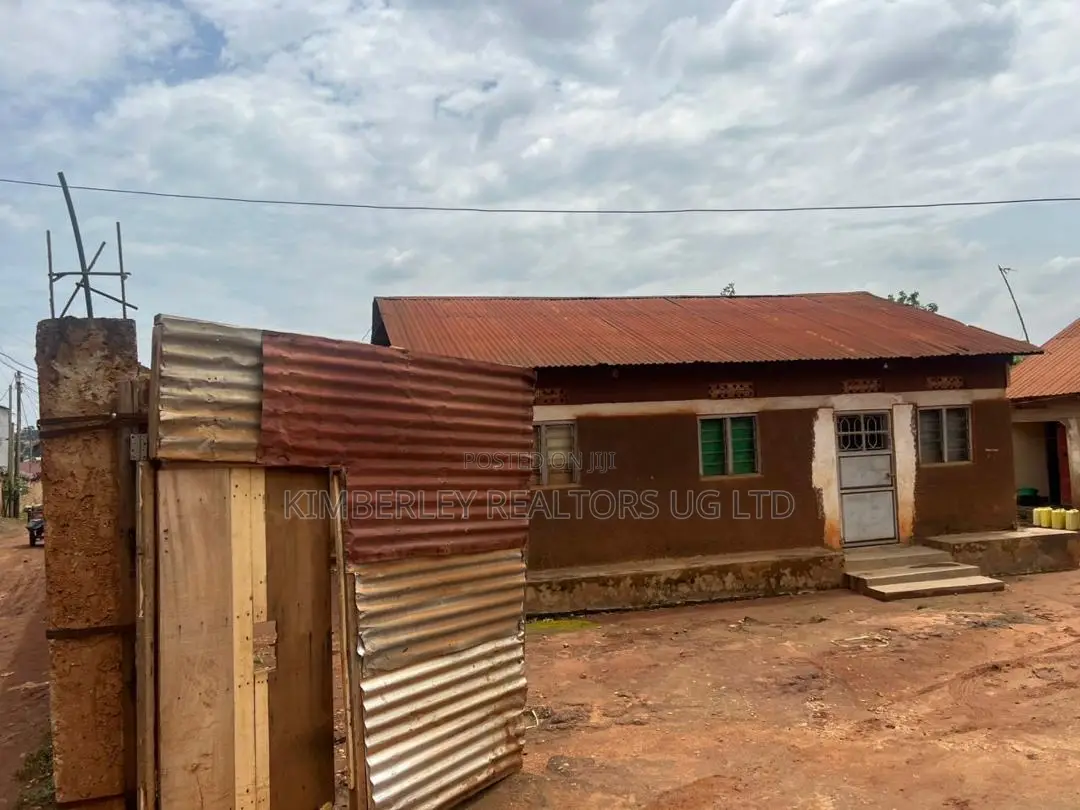 Prime Commercial Land For Sale – Bweyogerere