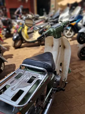 Honda 1990 Green
