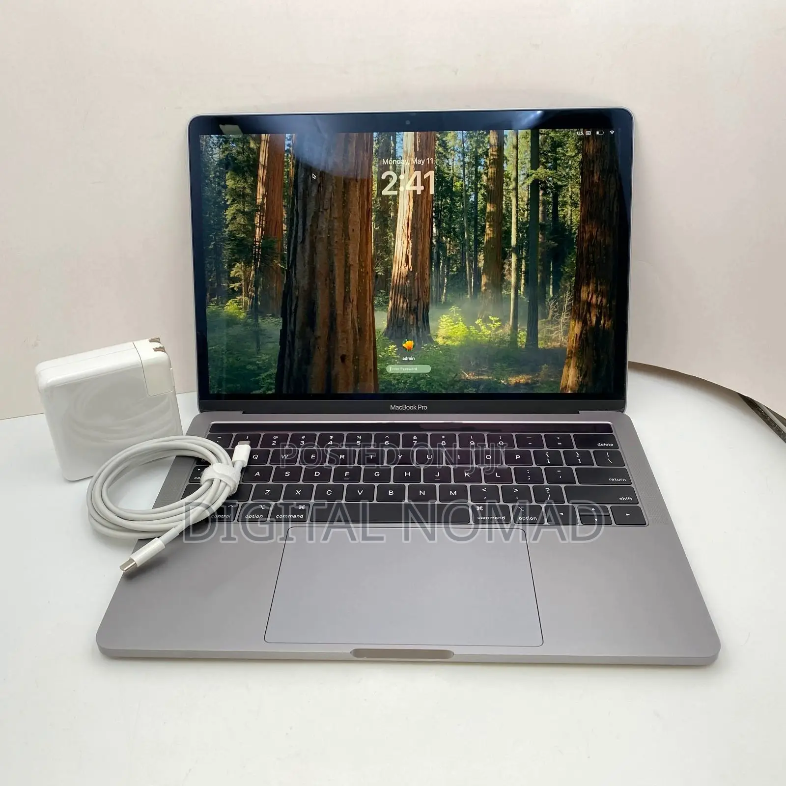 Laptop Apple MacBook Pro 2017 16GB Intel Core i7 SSD 512GB
