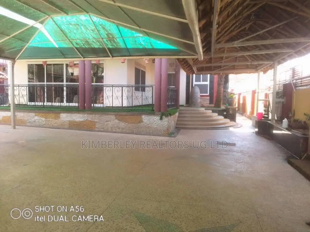 4bdrm House in Katwe for sale