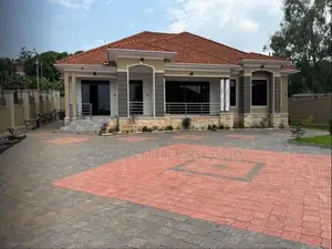 4bdrm House in Katwe for sale